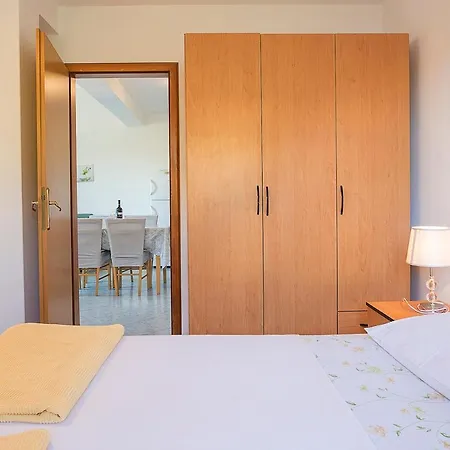 Daire Apartman, And Kata