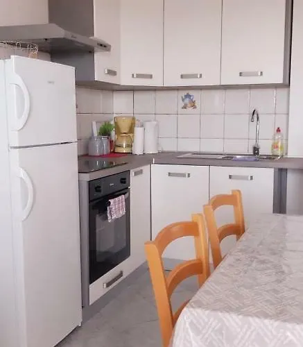 Apartman, And Kata Apartman Pula