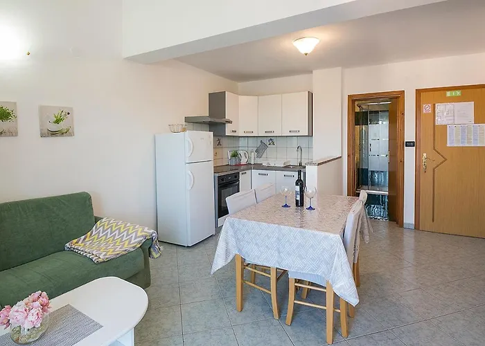 Apartment Apartman, And Kata *