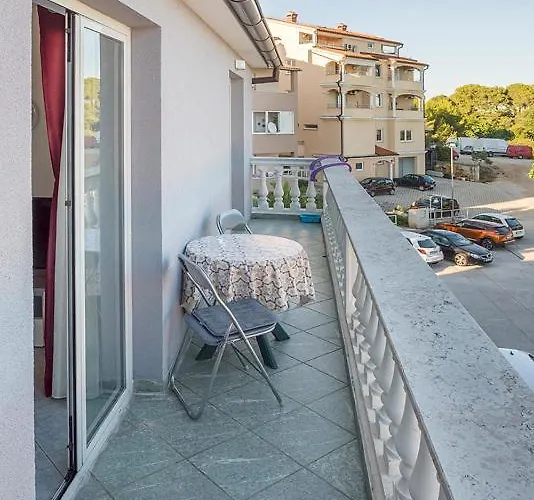 Apartman, And Kata * Pula