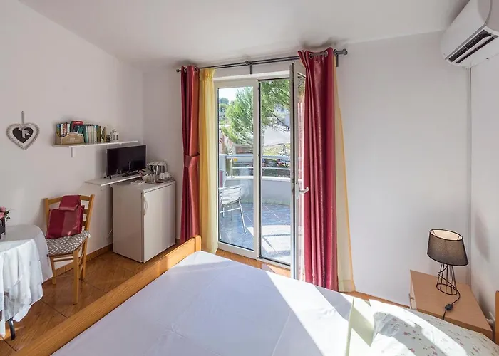 Apartman, And Kata * Pula