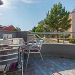Apartman, And Kata Apartament *