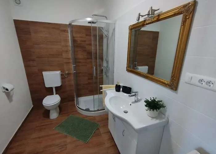 דירה Apartman, And Kata פולה